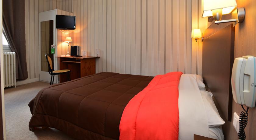 Hôtel La Croix Blanche Tarbes Quarto foto